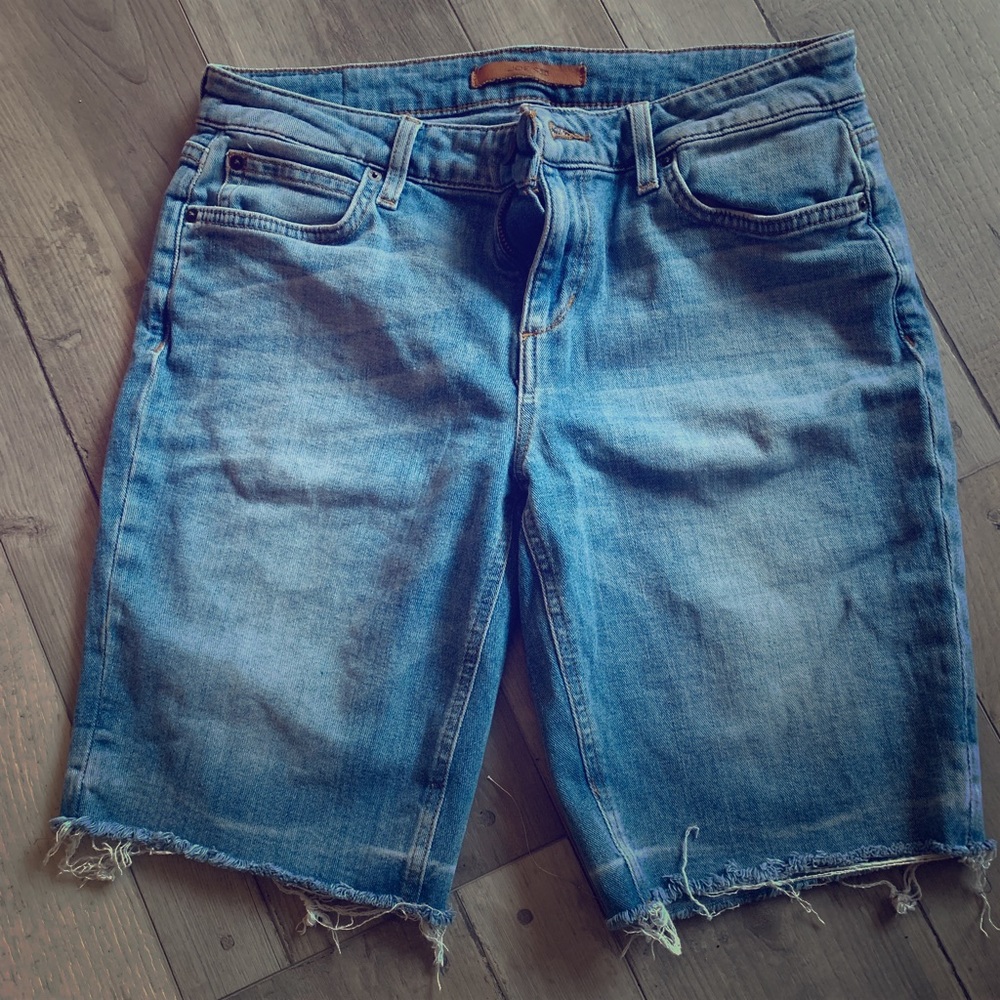 Joes Jean Shorts- Mid Rise Bermuda Short